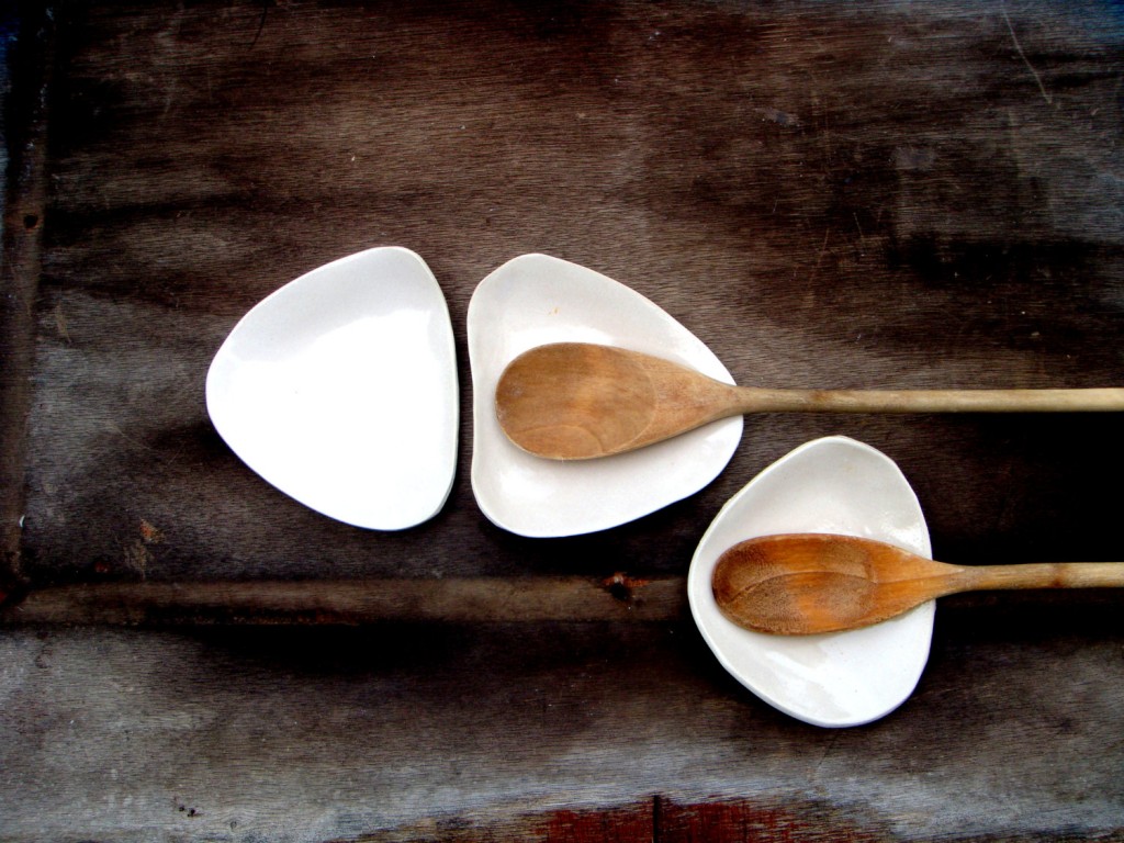 05 ceramic spoon holder