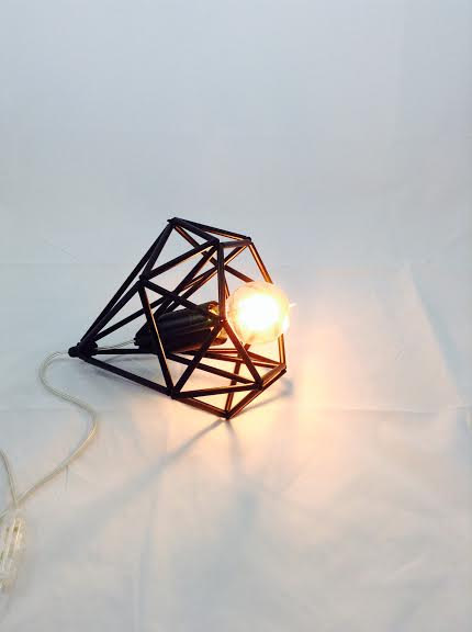 03 Himmeli light Cage table lamp